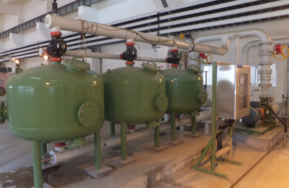 工業(yè)淺層砂過(guò)濾器應(yīng)用現(xiàn)場(chǎng) 工業(yè)淺層砂過(guò)濾器應(yīng)用現(xiàn)場(chǎng)